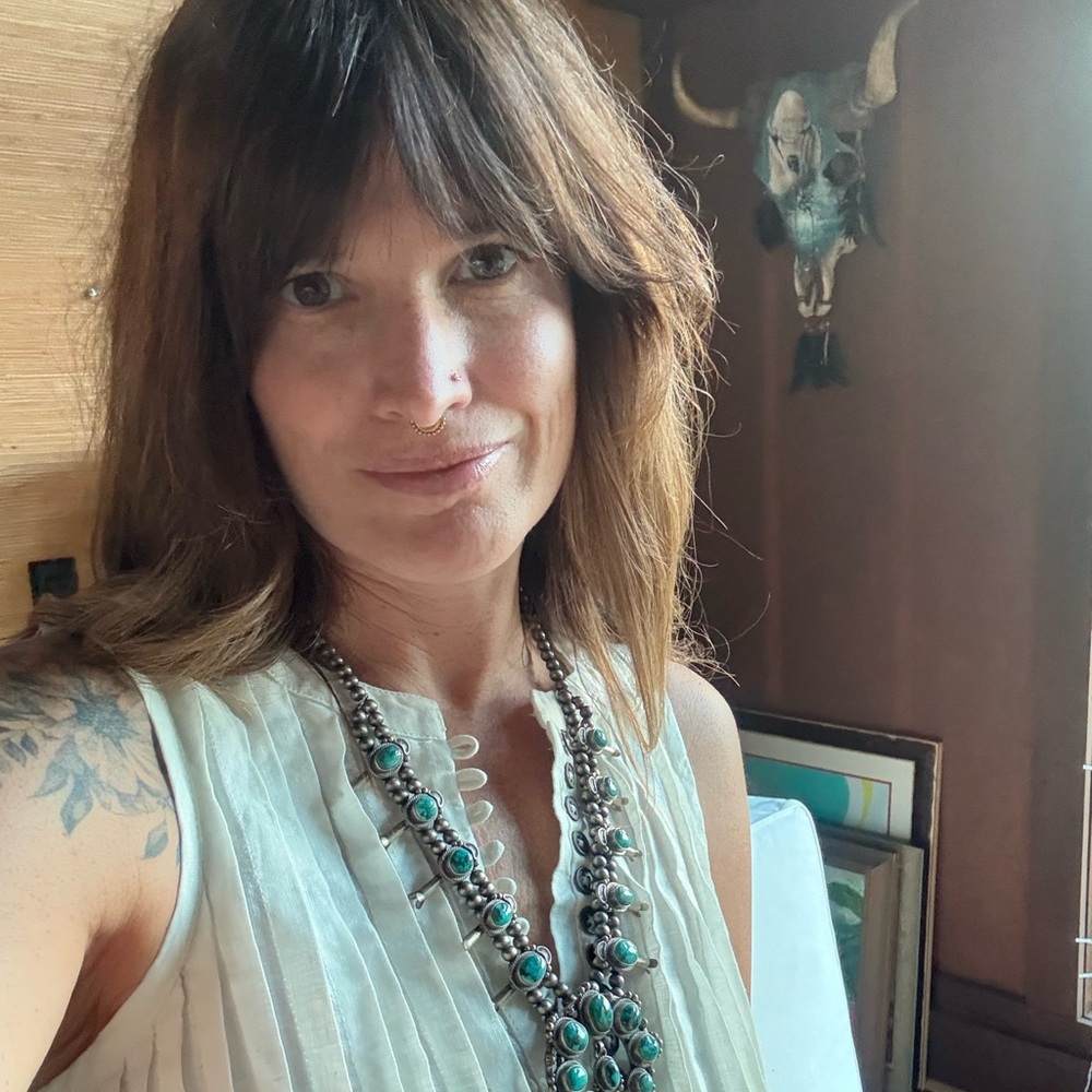 Meet your Posher, Alexis